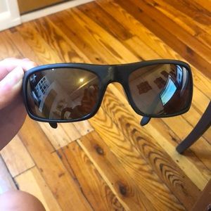 Maui Jim Sunglasses with case and sleeve!